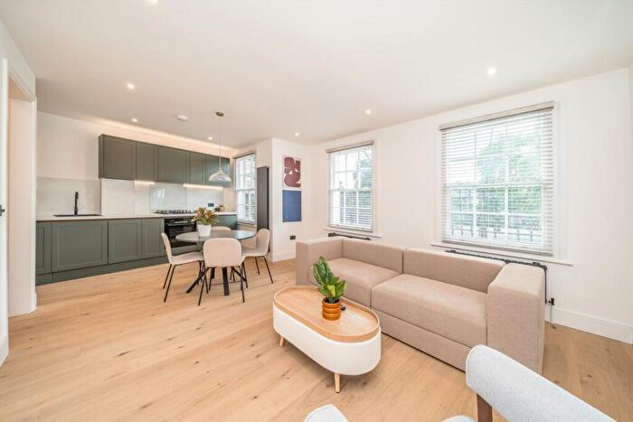 1 Bedroom Flat To Rent In Camberwell Green, Camberwell, SE5
