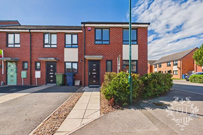 3 Bedroom End Of Terrace House For Sale In Goldrill Gardens, Redcar, TS10
