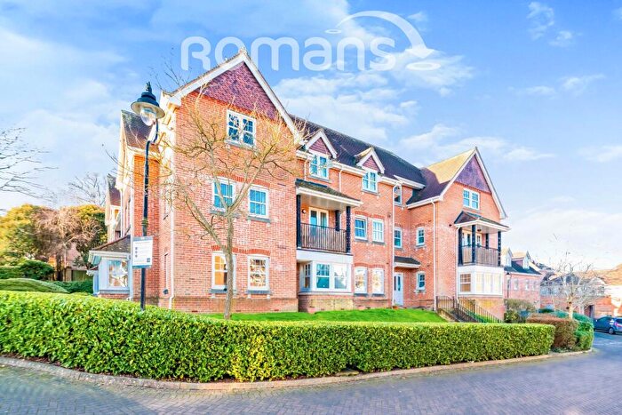2 Bedroom Flat To Rent In Campbell Fields, Aldershot, Hampshire, GU11