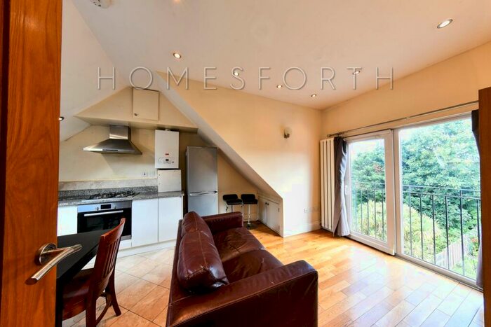 2 Bedroom Flat To Rent In Westbere Road, West Hampstead, NW2
