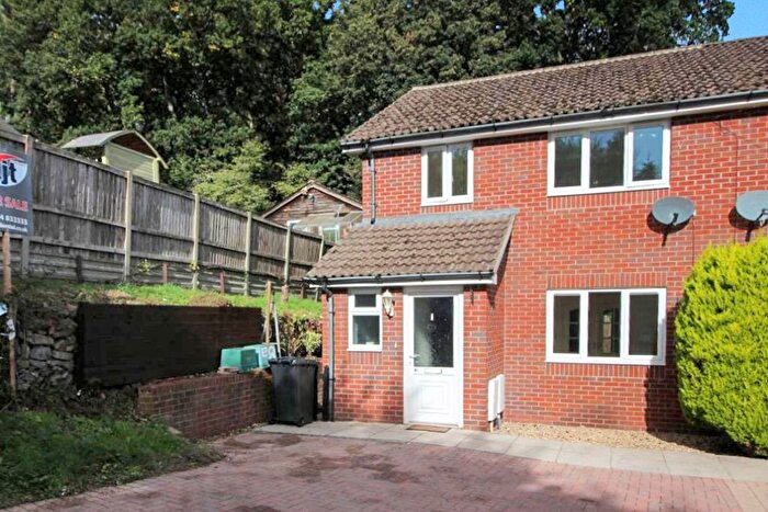 3 Bedroom Semi Detached House For Sale In Woodland Close, Whitecroft, GL15