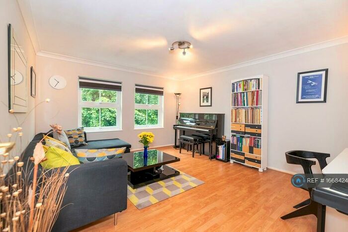 1 Bedroom Flat To Rent In Helena Place, London, E9