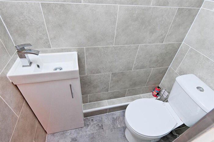 2 Bedroom Semi-Detached House For Sale In Boden Quadrant, Motherwell, ML1