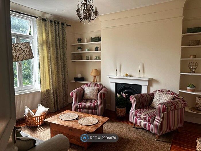2 Bedroom Flat To Rent In Southwold Mansions, London, W9