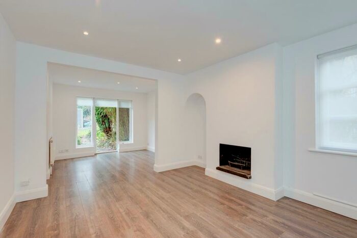 2 Bedroom Cottage To Rent In Coleridge Walk, Hampstead Garden Suburb, NW1