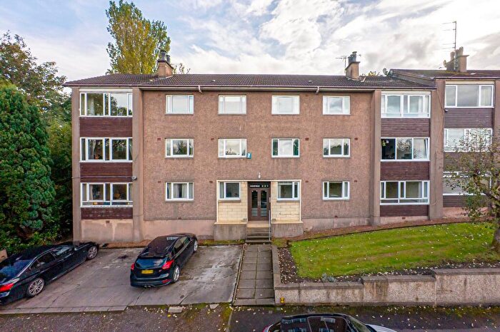 2 Bedroom Apartment For Sale In Cleveden Place, Kelvindale, Glasgow, G12