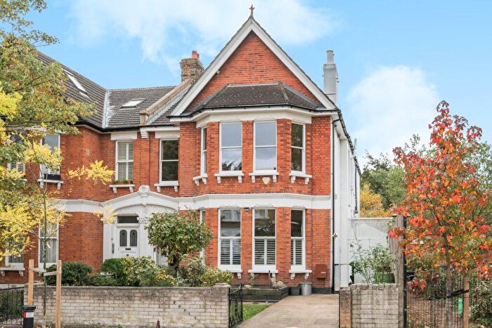 4 Bedroom Semi-Detached House For Sale In Culverley Road, Catford London, SE6
