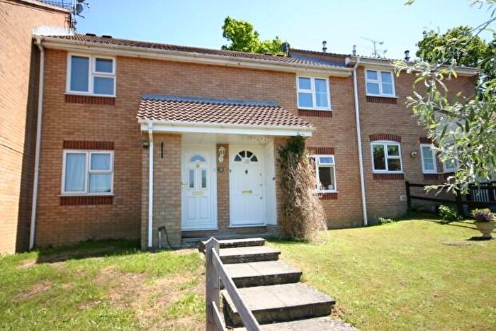 1 Bedroom Flat To Rent In Larch Way, Haywards Heath, RH16