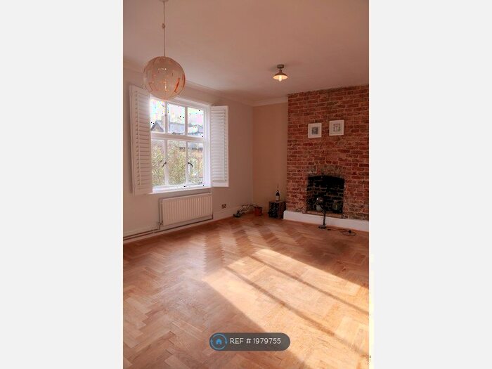 1 Bedroom Flat To Rent In Reigate, Reigate, RH2