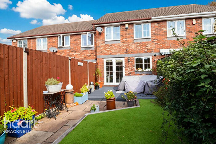 3 Bedroom Terraced House For Sale In Hebbecastle Down, Bracknell, RG42