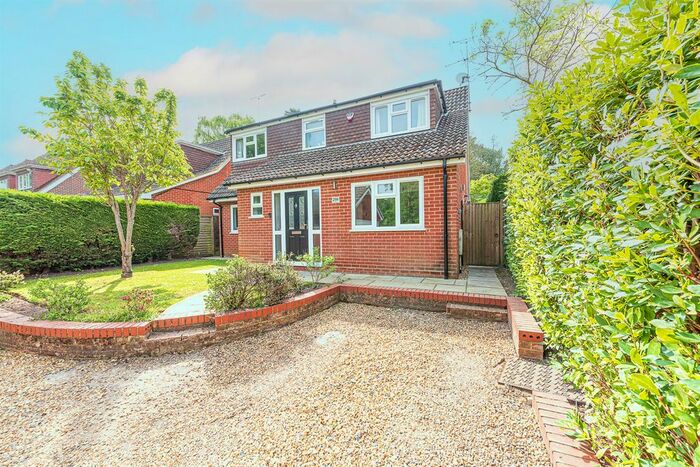 4 Bedroom Detached House To Rent In Nine Mile Ride, Finchampstead, RG40