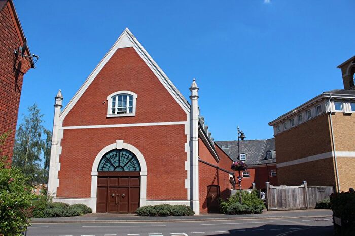 1 Bedroom Flat To Rent In Hensborough, Shirley, Solihull, West Midlands, B90