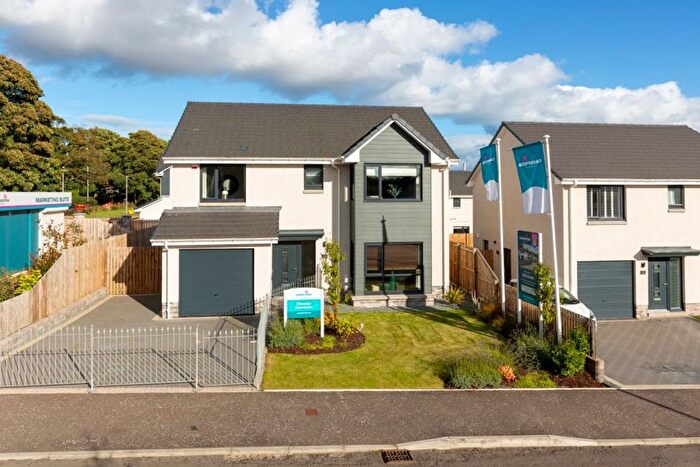 4 Bedroom Detached House For Sale In Paper Mill Lane, Glenrothes, KY7