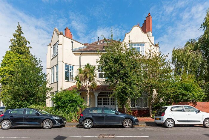 1 Bedroom Flat For Sale In Downs Park West, Bristol, BS6