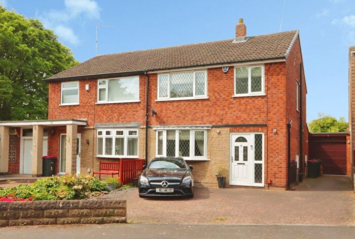 3 Bedroom Semi Detached House For Sale In St. James Walk, Sheffield, South Yorkshire, S13