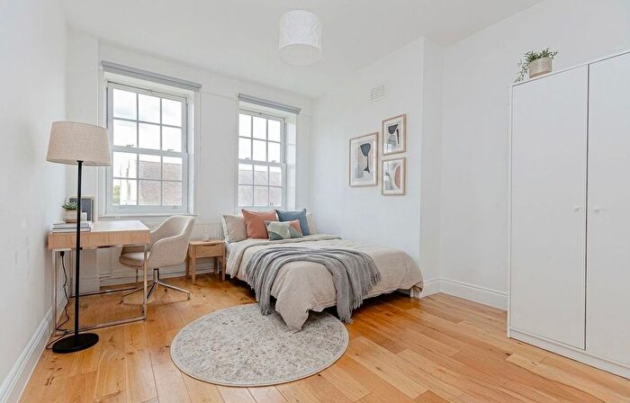 2 Bedroom Flat For Sale In Fernsbury Street, Greenaway House Fernsbury Street, WC1X