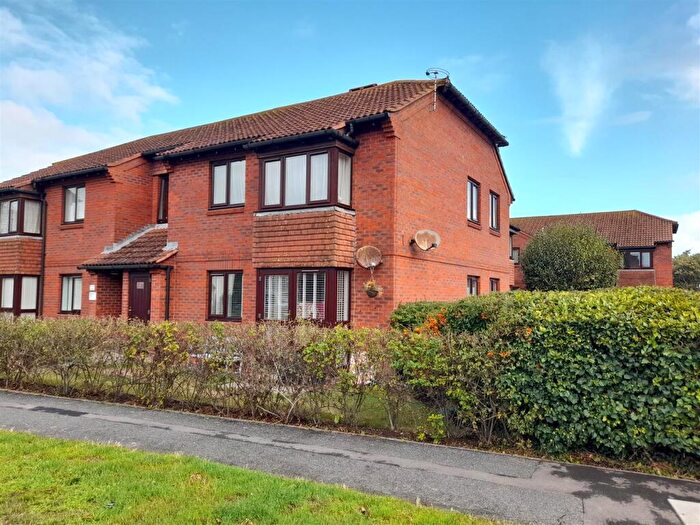 1 Bedroom Retirement Property For Sale In Priestley Way, Bognor Regis, PO22