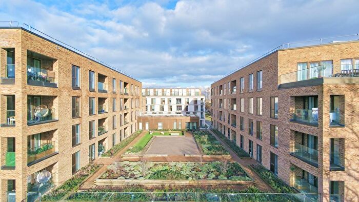 2 Bedroom Flat For Sale In Spitfire Chase, Walton-On-Thames, KT12