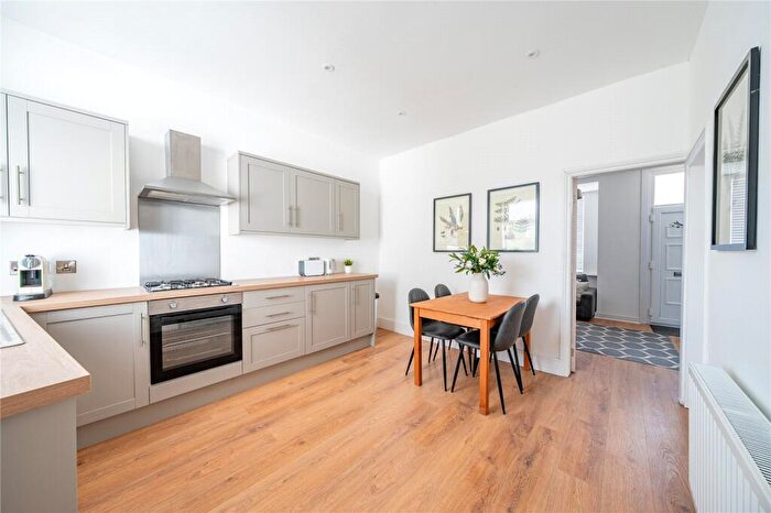 3 Bedroom Terraced House For Sale In Greenwood Mount, Leeds, West Yorkshire, LS6