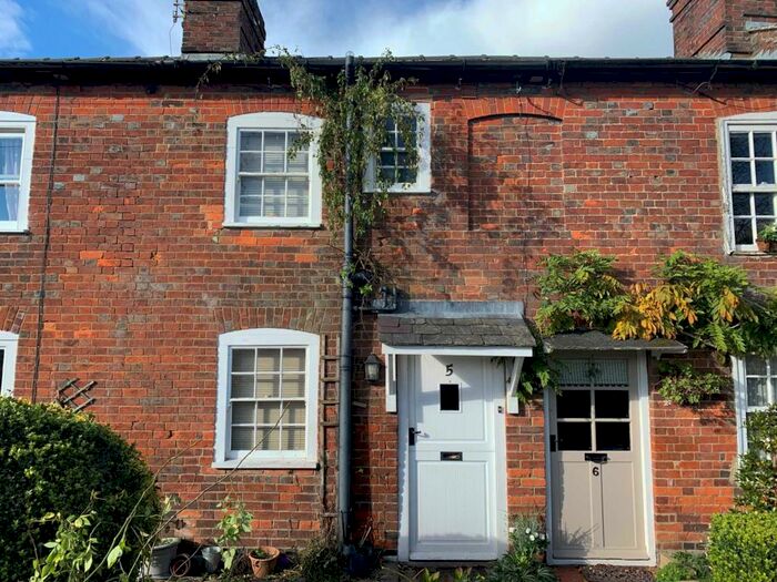 2 Bedroom Terraced House To Rent In Kingsbury Terrace, Marlborough, SN8