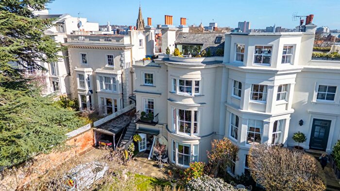 3 Bedroom Flat For Sale In Park Terrace, Nottingham, NG1