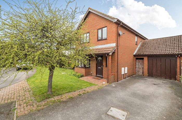 4 Bedroom Detached House For Sale In Gregory Drive, Old Windsor, Windsor, SL4