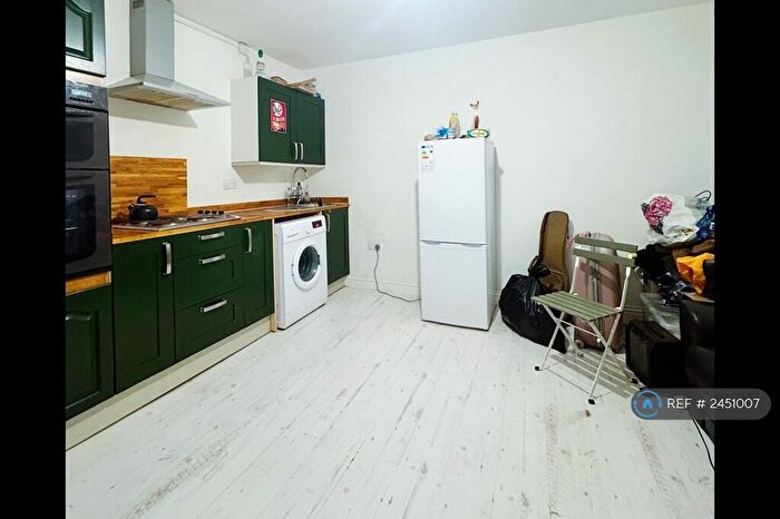 2 Bedroom Flat To Rent In Gloucester Road, Bishopston, Bristol, BS7