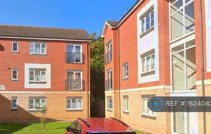 3 Bedroom Flat To Rent In Isabelle Court, Kettering, NN16