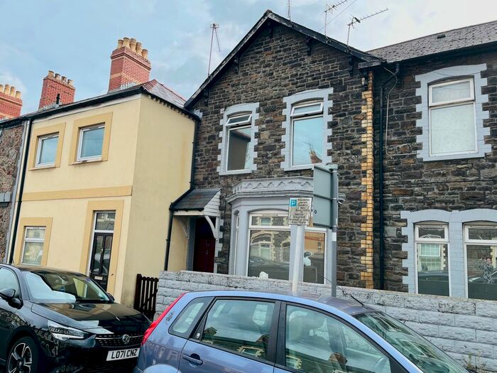 2 Bedroom Flat To Rent In Copper Street, Roath, Cardiff, CF24
