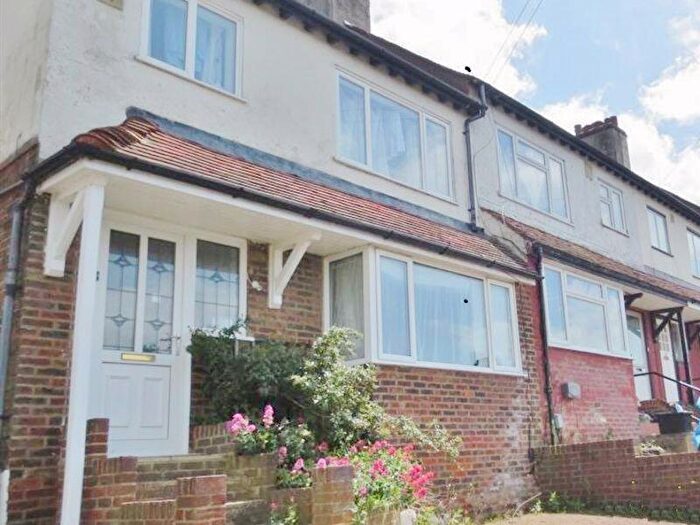 4 Bedroom House Of Multiple Occupation To Rent In Bevendean Crescent, Brighton, BN2