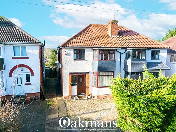 3 Bedroom Semi-Detached House For Sale In Alvechurch Road, Birmingham, West Midlands, B31