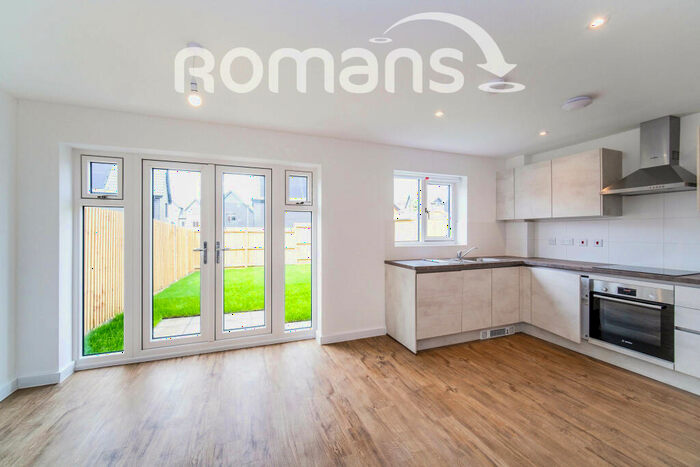 3 Bedroom Semi-Detached House To Rent In Hailwood Avenue, Crowthorne, RG45