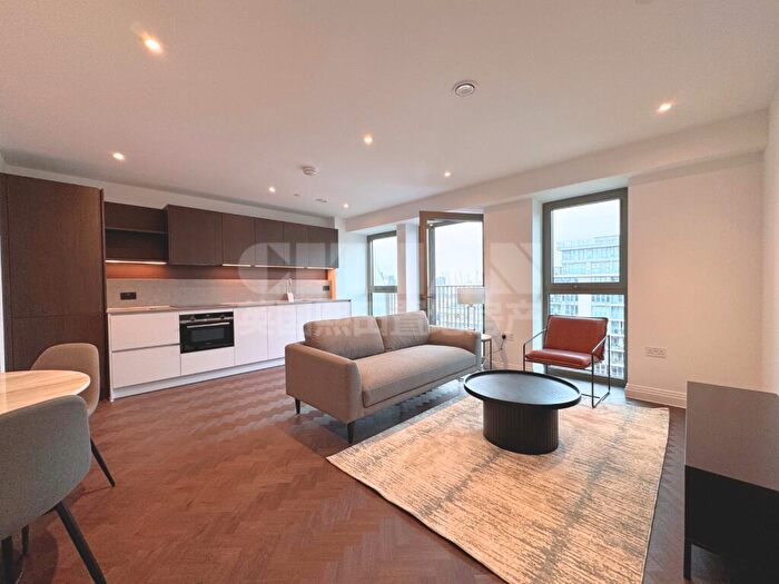 2 Bedroom Flat For Sale In Queens Cross, Halcyon House, Eden Place, Royal Eden Docks, London, E16