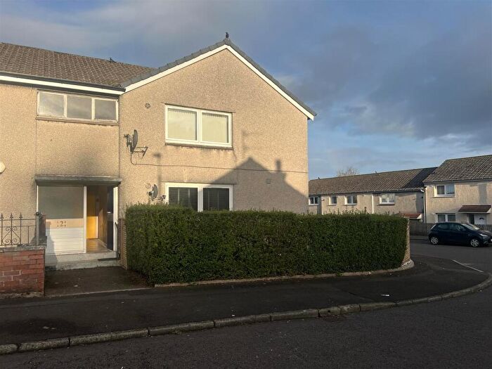 2 Bedroom Flat To Rent In Hillview Road, Bridge Of Weir, PA11