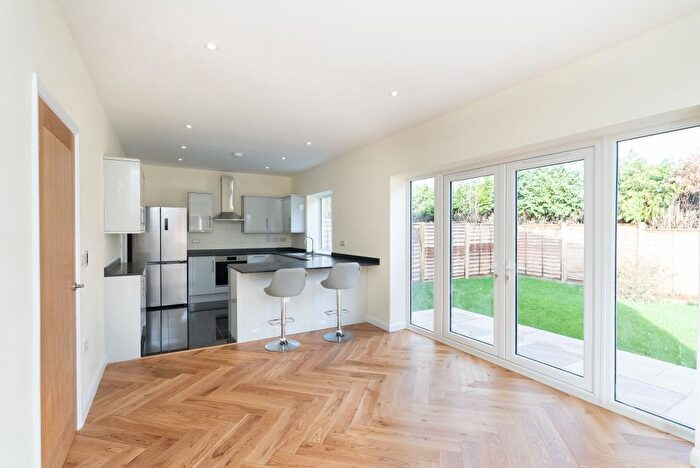 3 Bedroom Semi-Detached House For Sale In Highland Road, Beare Green, RH5