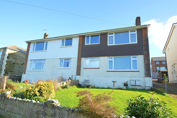 2 Bedroom Flat For Sale In Fantastic Countryside Views * Wroxall, PO38