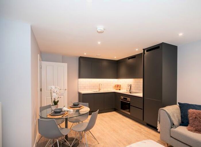 2 Bedroom Flat For Sale In Ohio Avenue, Salford, M50