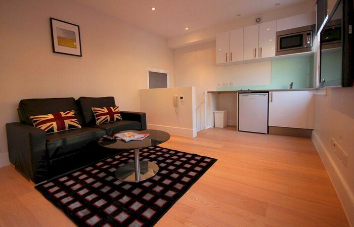 1 Bedroom Apartment To Rent In Chadwell Street, EC1R