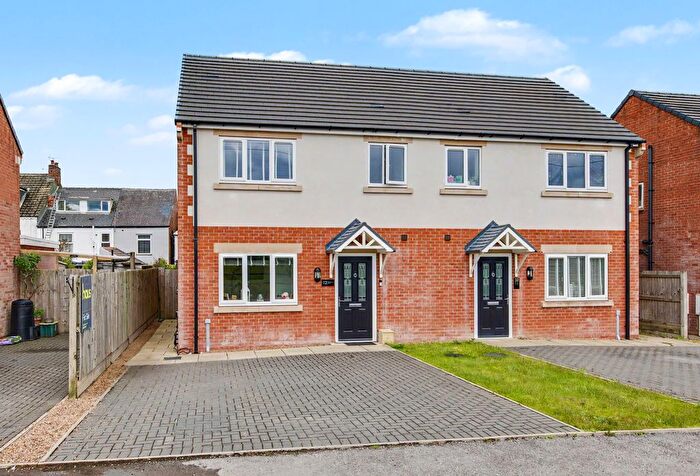 3 Bedroom Semi-Detached House For Sale In Mulberry Walk, Lower Pilsley, S45