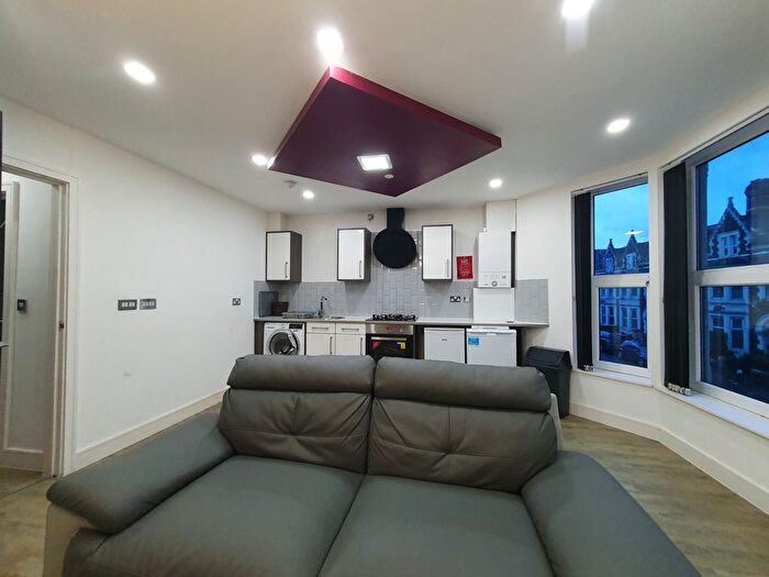 1 Bedroom Flat To Rent In , Claude Road, Cardiff, CF24