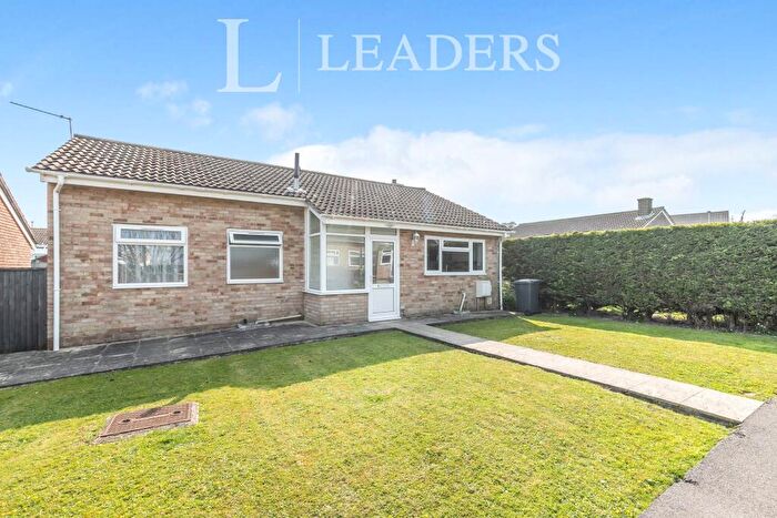 3 Bedroom Bungalow To Rent In Anderida Road, BN22