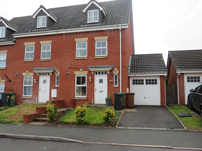 3 Bedroom Property To Rent In Southmead Way, Walsall, WS2