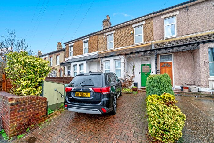 4 Bedroom Terraced House To Rent In West Street, Carshalton, SM5