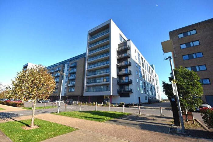 Apartment To Rent In Davaar House, Prospect Place, Cardiff, CF11