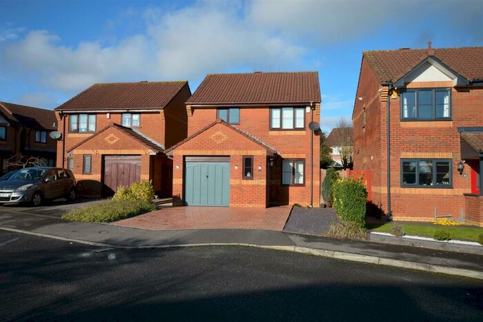 3 Bedroom House To Rent In Naishes Avenue, Peasedown St John, BA2