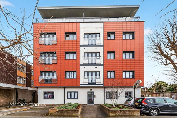 1 Bedroom Flat For Sale In London Road, Mitcham, CR4