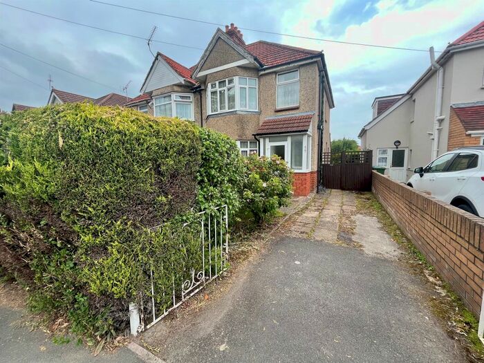 3 Bedroom Semidetached House For Sale In The Mount, Romsey Road