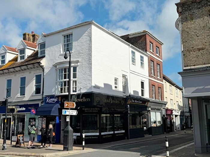 Property For Sale In - St James, -A Pyle St, -A St James Sq, Newport, Iow, PO30