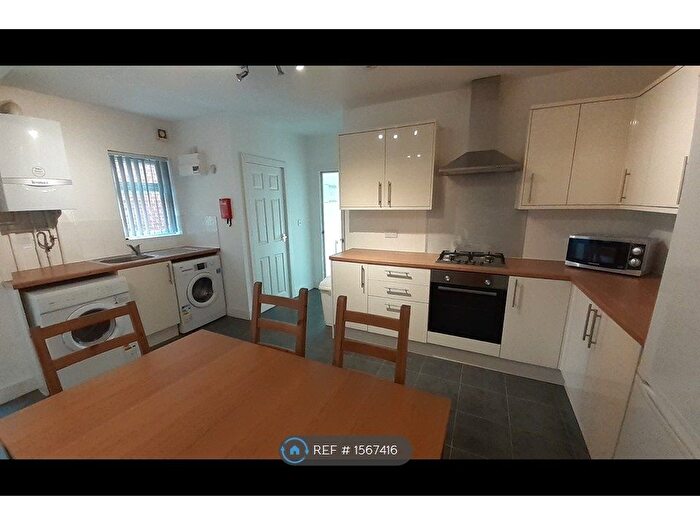 5 Bedroom Semi-Detached House To Rent In Charter Avenue, Coventry, CV4