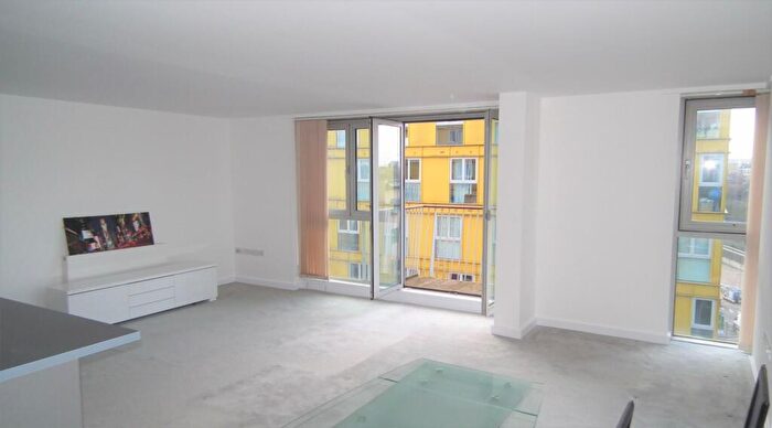 2 Bedroom Flat To Rent In Vizion, London - Epc Rating B, N7